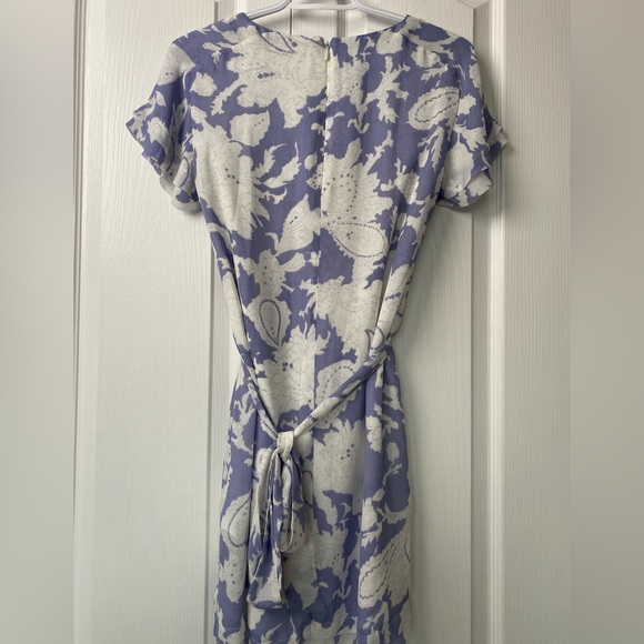 Banana Republic NWT Blue Lavender Flutter Sleeve Mini Dress size XSP - Picture 8 of 10